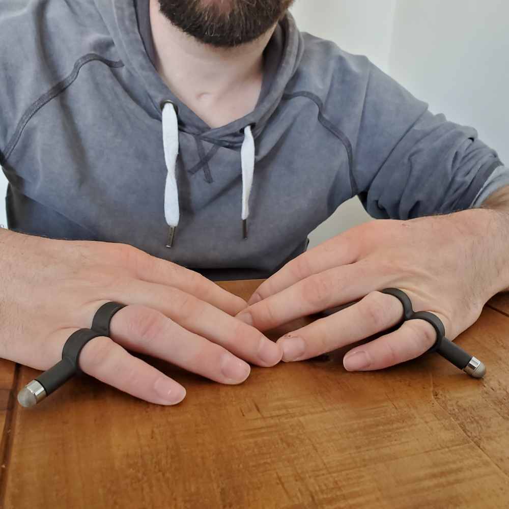 Active Hands Sixth Digit 2 Wearable Touchscreen Stylus