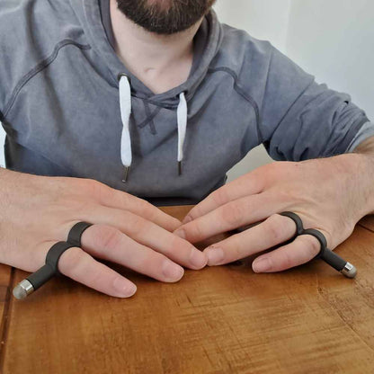 Active Hands Sixth Digit 2 Wearable Touchscreen Stylus